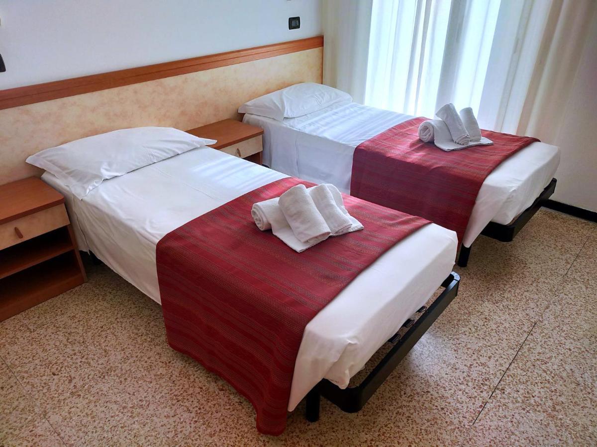 Ben Hur Torre Pedrera Rimini Bagian luar foto