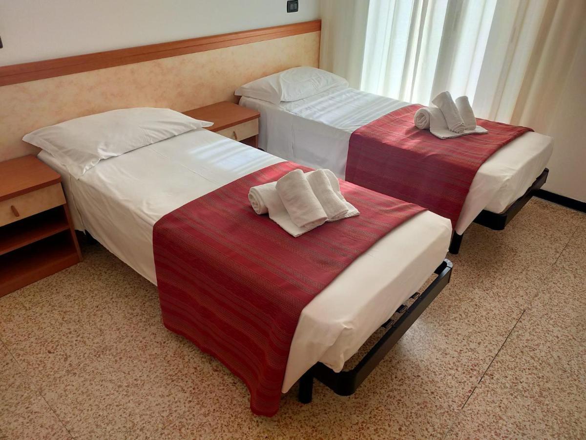 Ben Hur Torre Pedrera Rimini Bagian luar foto