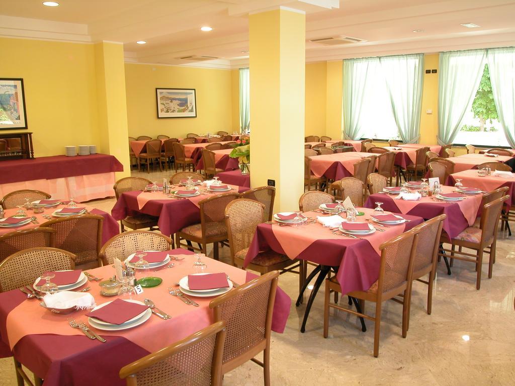 Ben Hur Torre Pedrera Rimini Bagian luar foto